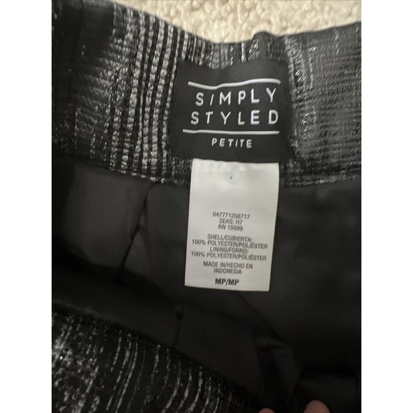 Simply Styled Petite Metallic Black And Gray Pockets Pleated Front Skirt Size MP - Picture 8 of 9